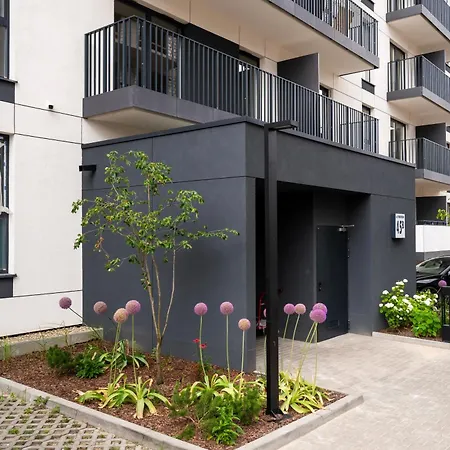 69m2 Pomorska - Balcony, Workspace, Bus - By Rentujemy 公寓 罗兹