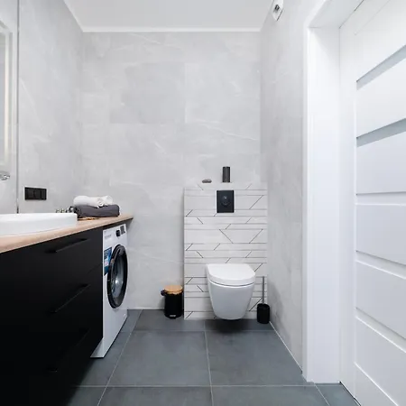 69m2 Pomorska - Balcony, Workspace, Bus - By Rentujemy 公寓 罗兹