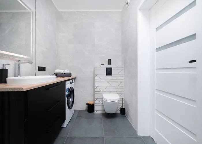 69m2 Pomorska - Balcony, Workspace, Bus - By Rentujemy Apartament Łódź