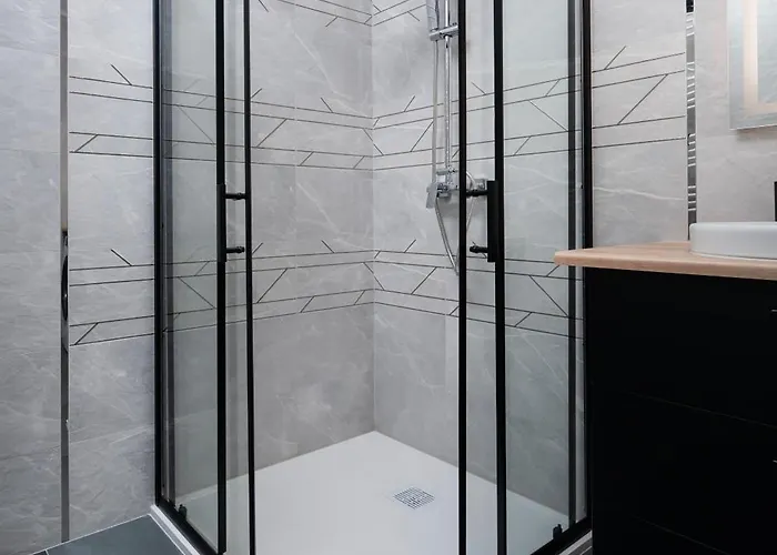 Lejlighed 69m2 Pomorska - Balcony, Workspace, Bus - By Rentujemy