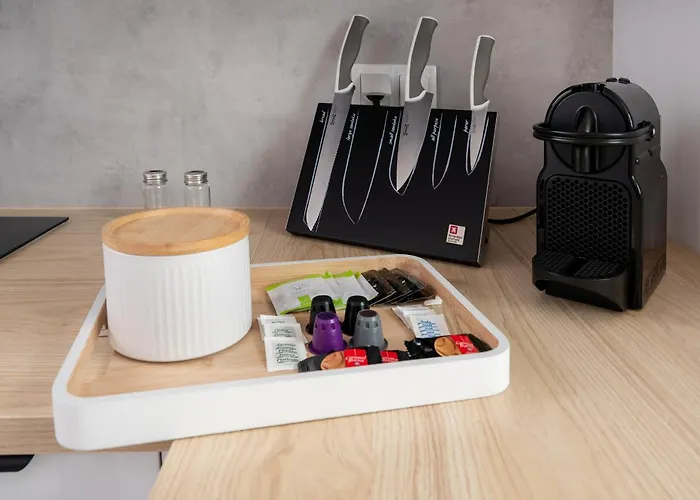 69m2 Pomorska - Balcony, Workspace, Bus - By Rentujemy Apartament