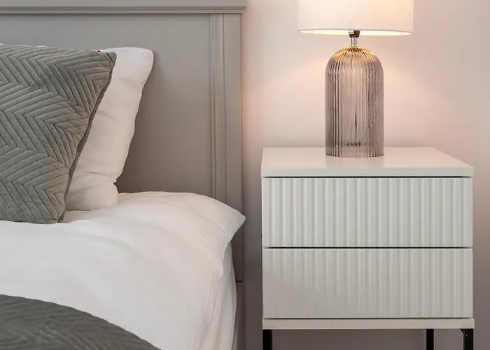 69m2 Pomorska - Balcony, Workspace, Bus - By Rentujemy *